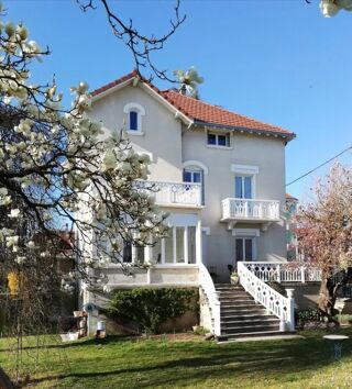  Maison  vendre 7 pices 192 m