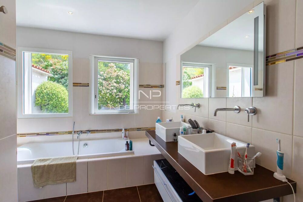 � vendre  Maison Nice (06200)