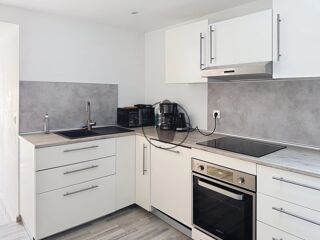  Immeuble à vendre 5 pièces 140 m²