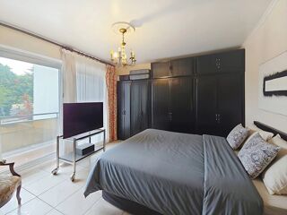 Vente Appartement Neudorf, appartement 2 pièces de 81 m² avec loggia, balcon , gar Strasbourg