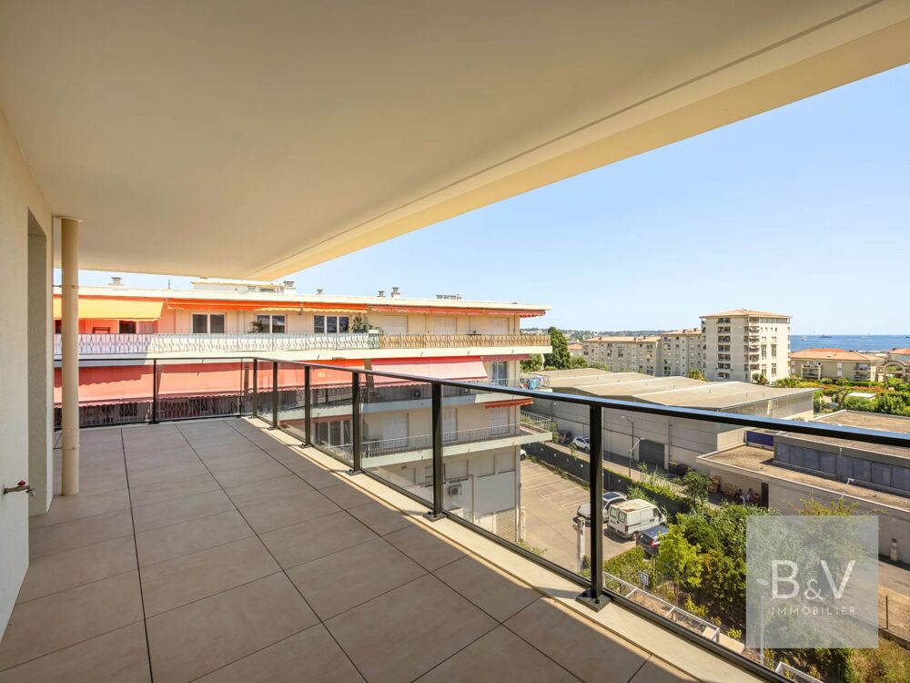 Appartement 4 pièces de 91 m² avec terrasse et vue mer