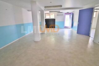  Immeuble  vendre 4 pices 236 m