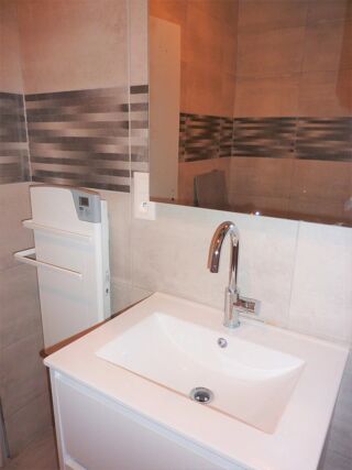  Appartement à louer 3 pièces 68 m²