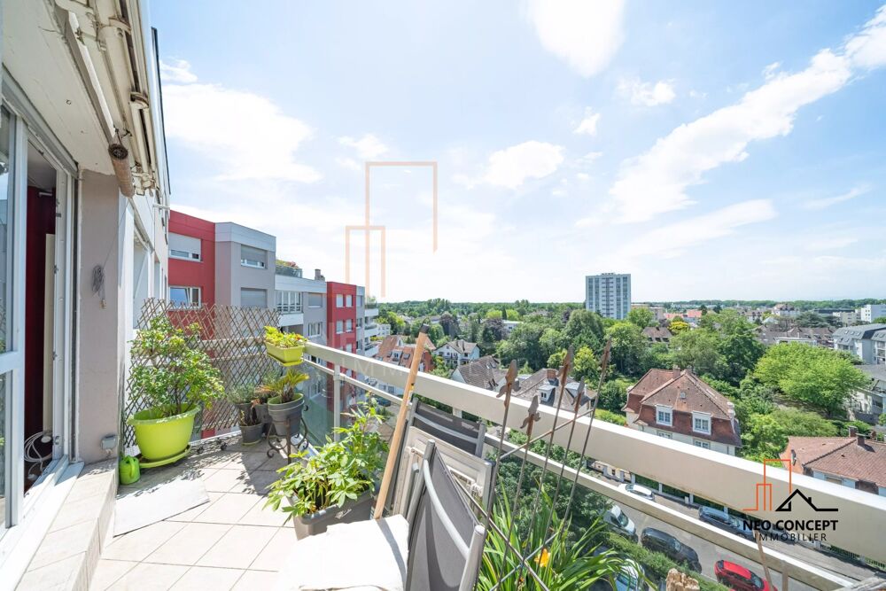 * STRASBOURG - Très grand F2 unique de par sa vue, surplombant l