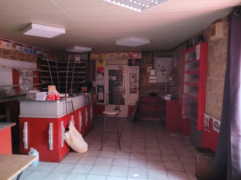 Maison de bourg avec local commercial et fort potentiel