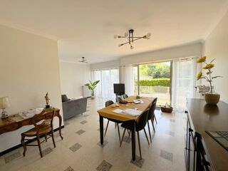  Appartement à louer 4 pièces 83 m²
