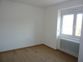  Appartement à louer 4 pièces 70 m²