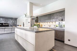  Villa � vendre 8 pi�ces 220 m�