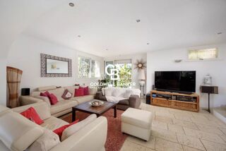  Maison � vendre 9 pi�ces 262 m�