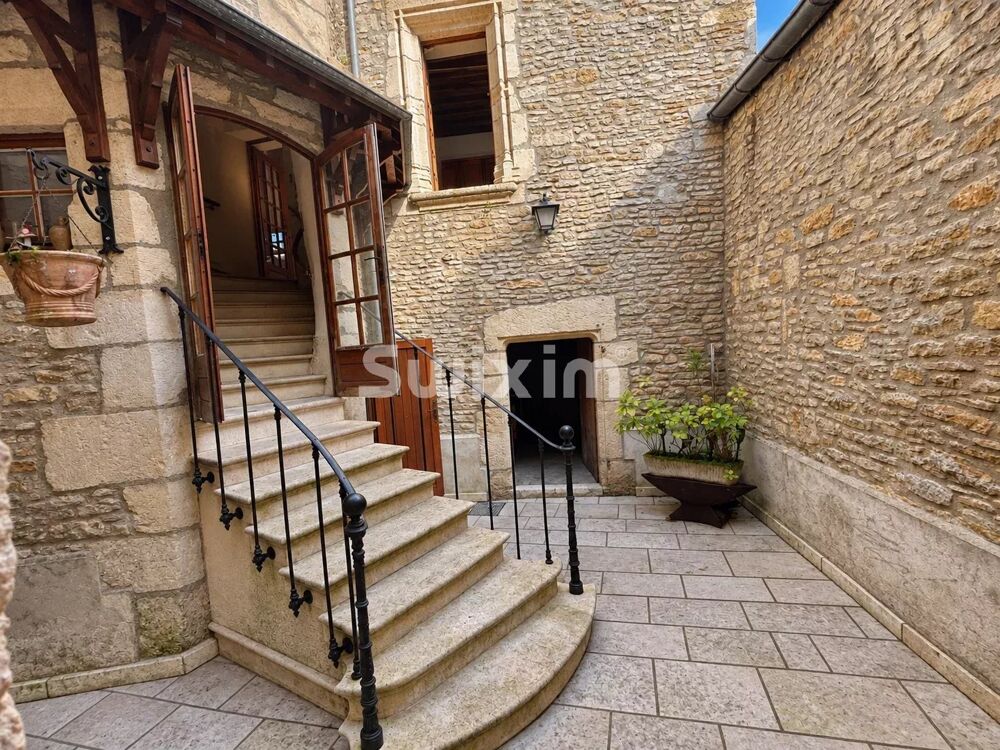 Vente Maison L'ISLE-SUR-SEREIN – UNE TOUR DU XIII? SIÈCLE, CINQ CHAMBRES ET 2 L'isle-sur-serein