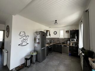 Location Appartement A louer bel appartement type 4 Saint-julien-les-rosiers