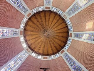  Immeuble � vendre 15 + pi�ces 1800 m�