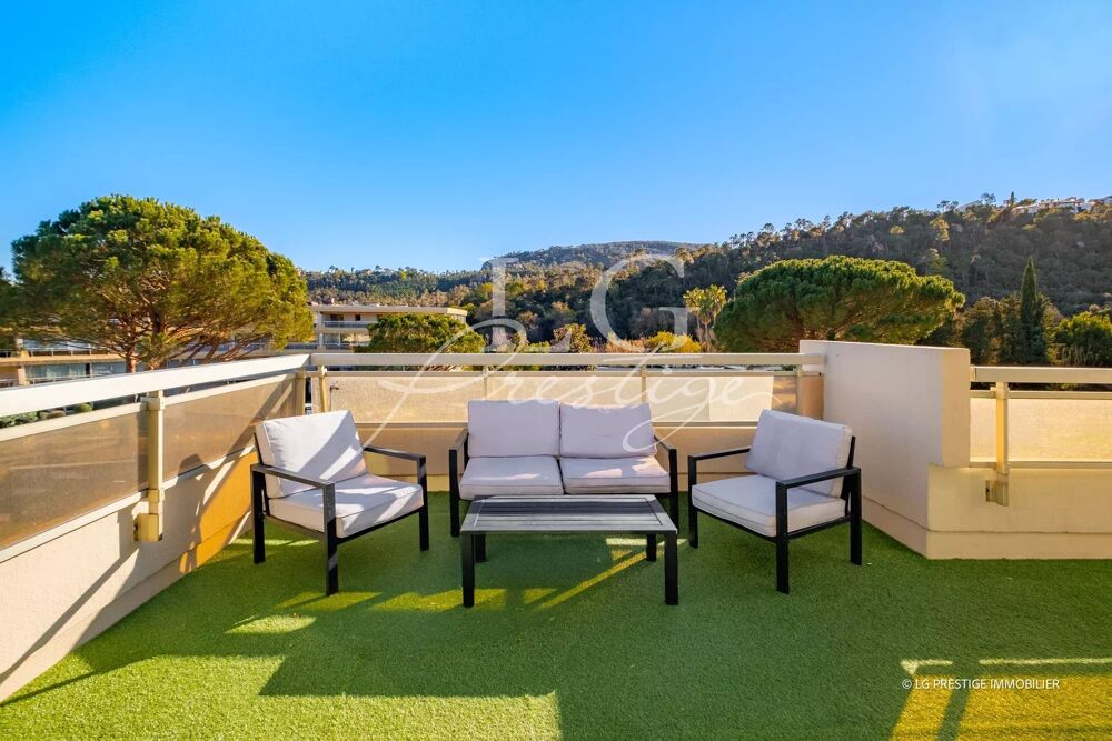 Toit terrasse, plein sud, proches plages et commerces
