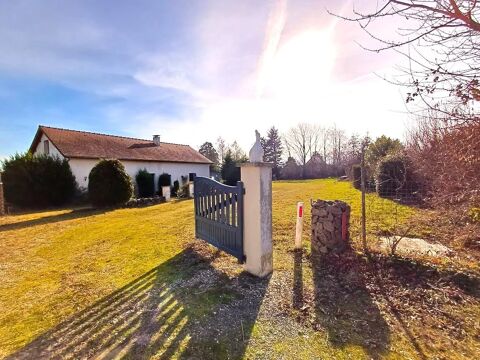 A vendre dans le puy de Dôme une belle villa avec piscine 299250 Saint-Gervais-d'Auvergne (63390)