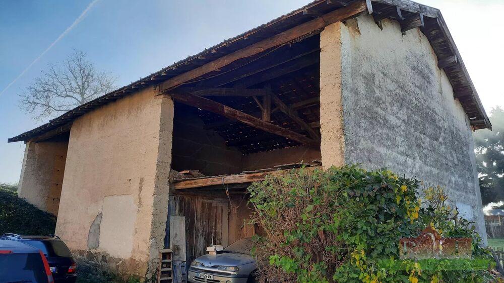 Vente Maison Corps de ferme à rénover de 160m² avec 400 m² de dépendances à J Jardin