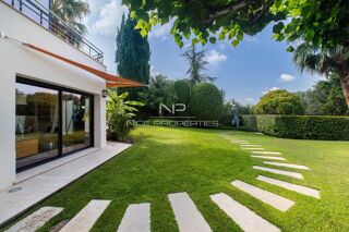  Villa  vendre 6 pices 310 m