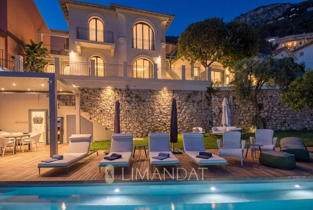 Roquebrune Cap Martin- Villa contemporaine à 2 minutes de Monaco