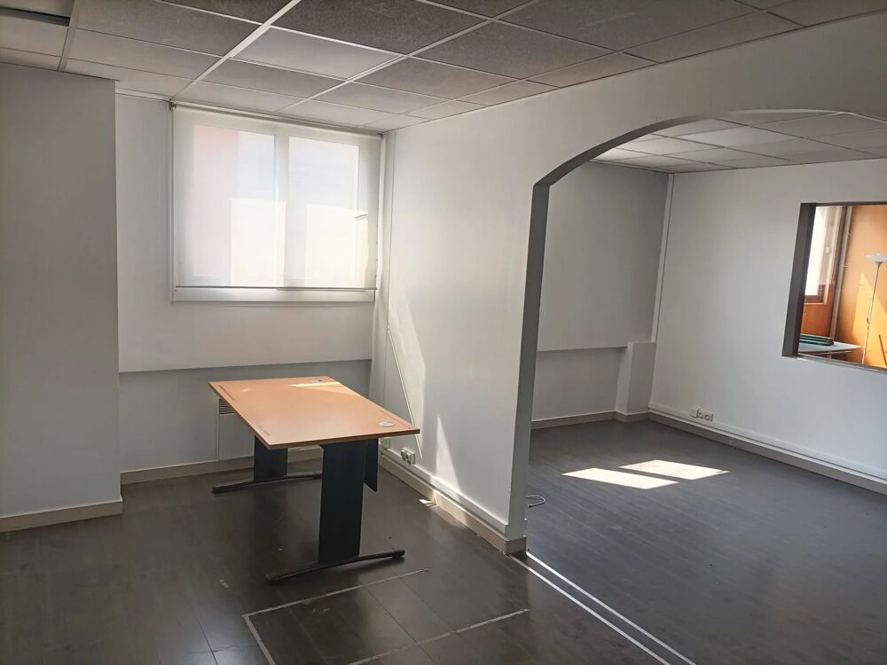   IVRY-SUR-SEINE BUREAUX 70,60 M² Ivry-sur-seine