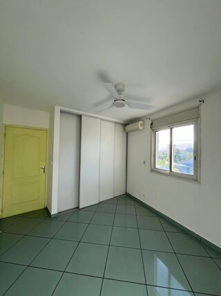  Appartement à louer 3 pièces 70 m²