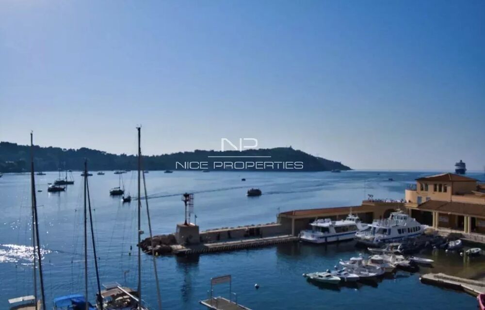 Villefranche sur Mer, superbe loft pieds dans leau