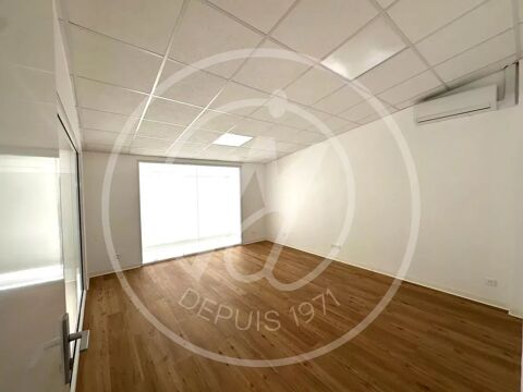   A LOUER  Bureaux de standing déjà aménagé à JARRY de 128m2 