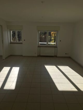  Appartement � louer 4 pi�ces 77 m�