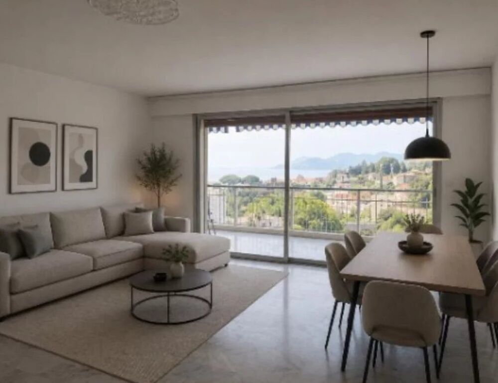Location Appartement Trois pièces de 80m² avec cave, terrasse et deux balcons Cannes