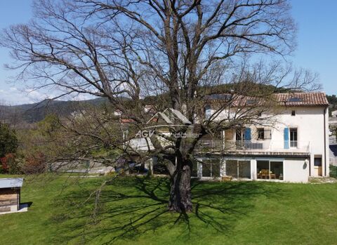   Maison 109 m� avec 213 m� d'annexes sur 2000 m� de terrain Maison - 5 pi�ce(s) - 109 m�