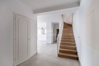  Maison � vendre 8 pi�ces 237 m�