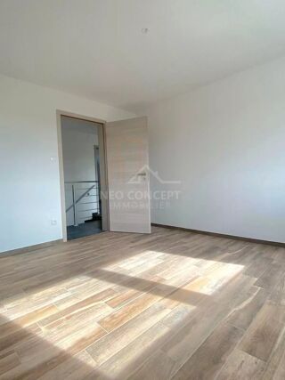  Appartement à louer 3 pièces 60 m²