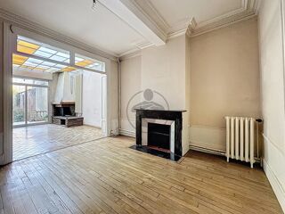  Maison � vendre 8 pi�ces 220 m�