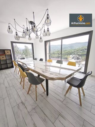  Maison � vendre 7 pi�ces 230 m�