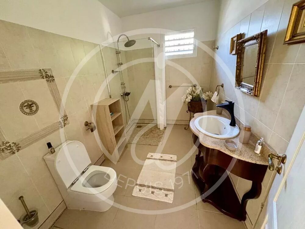 À LOUER : MAISON T4 MEUBLÉE À PETIT-BOURG (VERNOU) - 1 900 euros