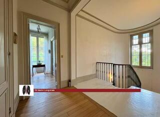  Propri�t�/ch�teau � vendre 9 pi�ces 263 m�