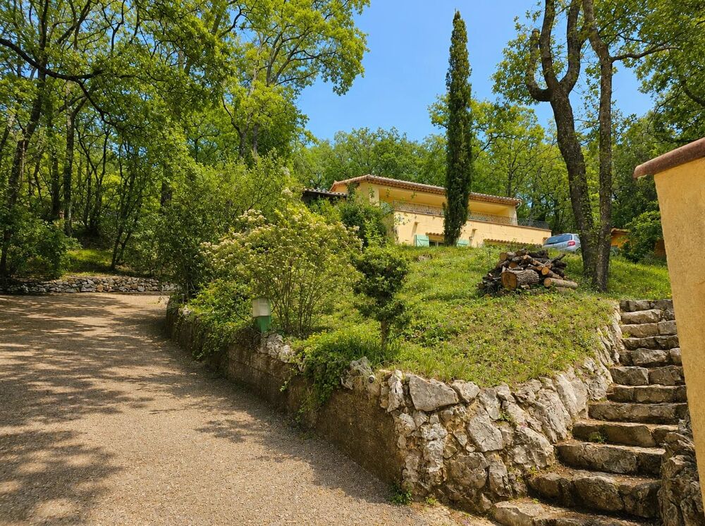 Vente Maison Nouveau prix – Maison rénovée avec terrain de 1 888 m² env et dé Saint-vallier-de-thiey