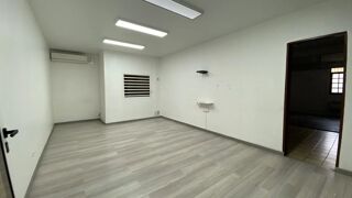  Immeuble à vendre 15 + pièces 900 m²
