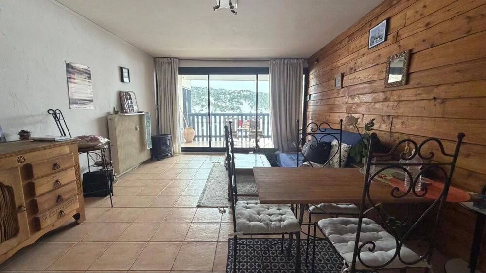 Charmant appartement vendu meublé denviron 38 m²  Gréolières l
