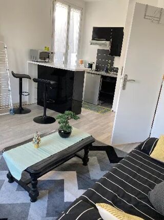 Appartement à louer 1 pièce 28 m²