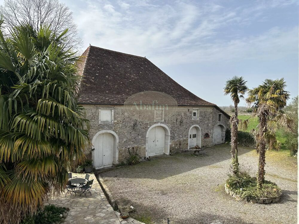 � vendre  Maison Sauveterre-de-B�arn (64390)