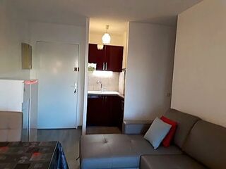 Location Appartement Charmant deux pièces avec terrasse et parking Golfe-juan