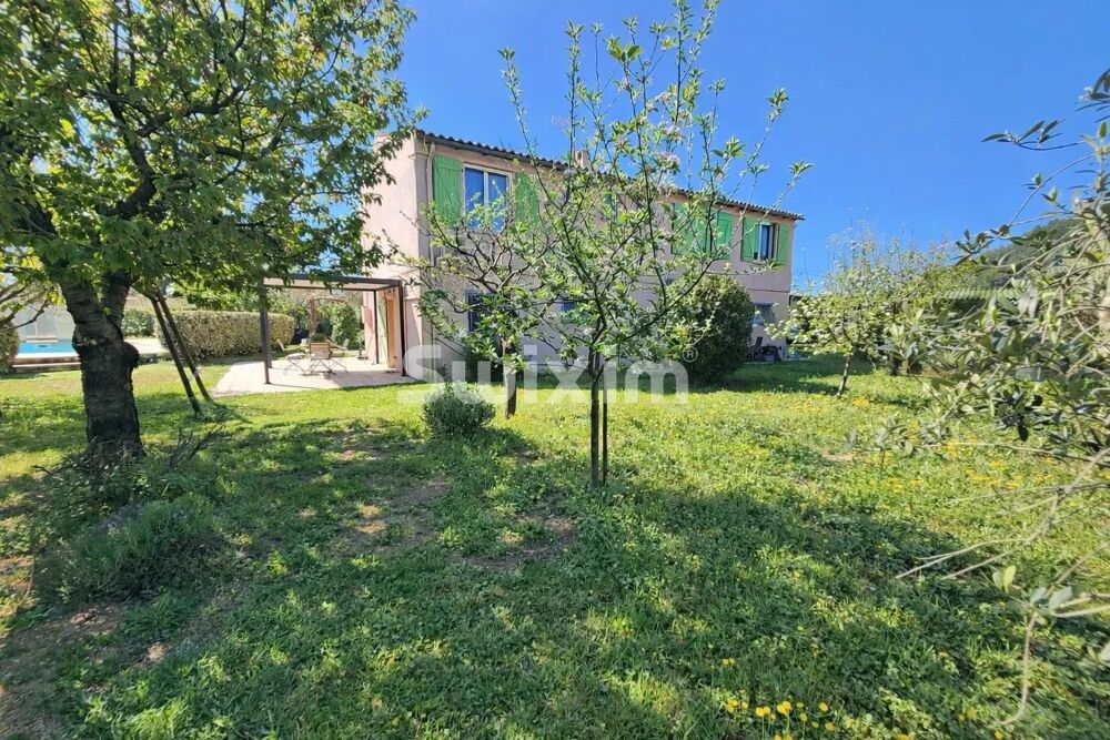 Belle maison de qualité au calme de 140m² avec piscine garage