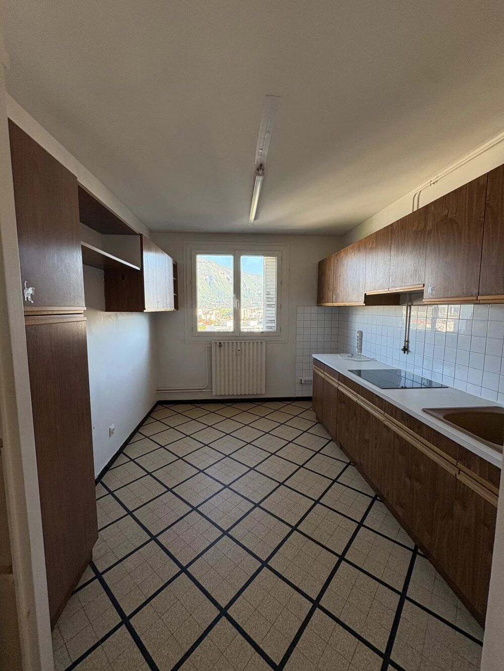 EXCLUSIVITE GRENOBLE T2 DE 56, 89M² RUE CONDE