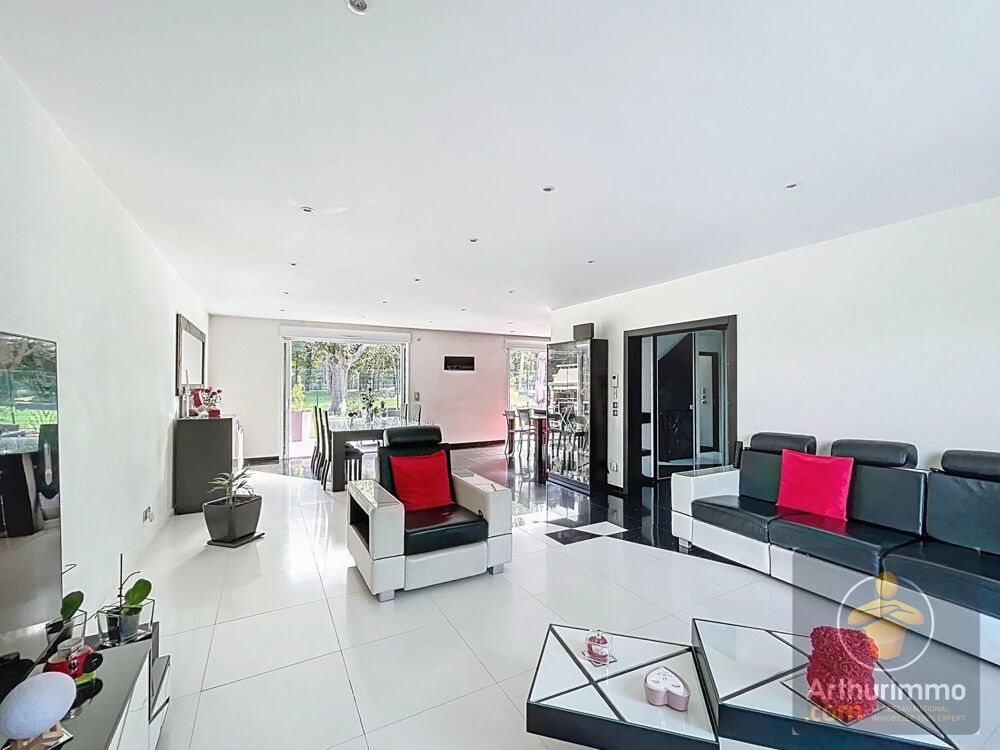Vente Villa Maison 7 pieces - Vue sur le Golf Ormesson-sur-marne