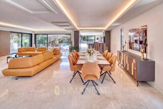  Maison à louer 6 pièces 321 m²