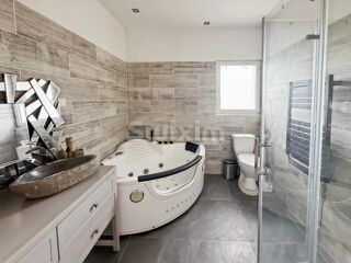  Maison � vendre 9 pi�ces 370 m�