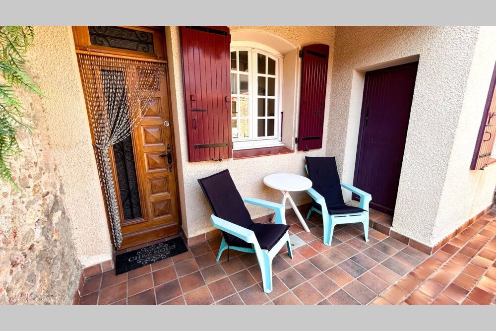 BELLE MAISON DE VILLAGE AVEC PATIO, TERRASSES ET VUE SUR LES MO