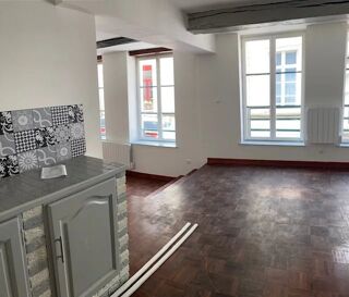  Appartement à louer 3 pièces 71 m²