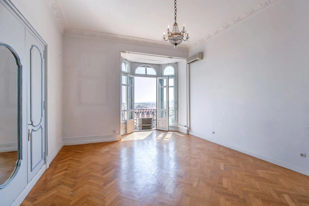 à vendre  Appartement Nice (06100)