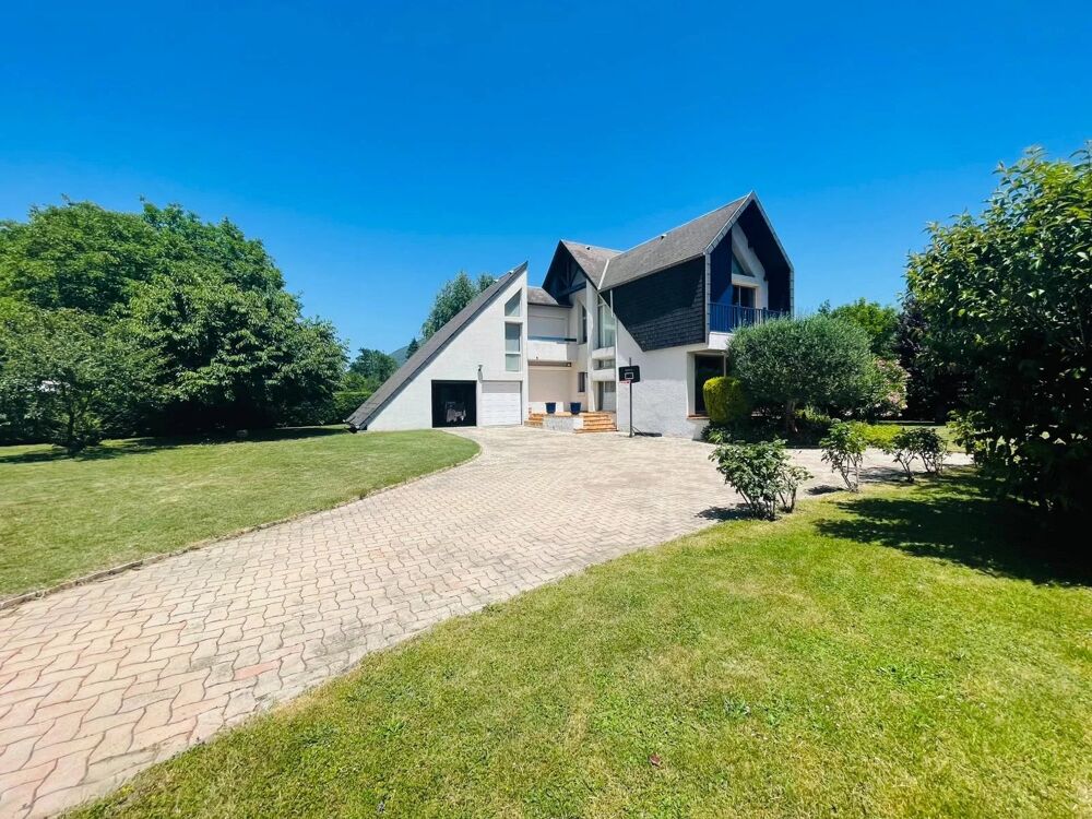 Vente Maison Maison d'architecte de 140 m² sur plus de 1 000 m² de terrain pl Cierp-gaud
