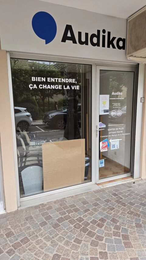   Local commercial 20,7 m² au Lavandou centre 
